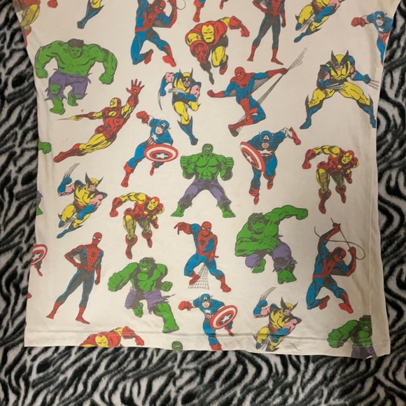 Mighty Fine Presents Marvel Comics. Size medium. Awesome Super Heroes shirt. - Picture 3 of 11
